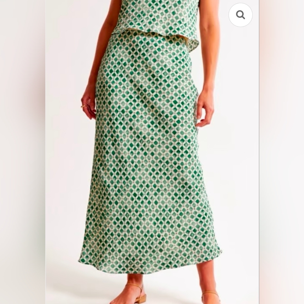 Abercrombie & Fitch Green Geometric Maxi Skirt